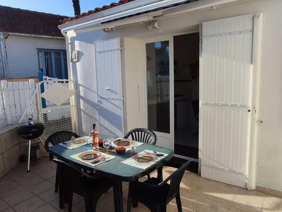 Maison 3 pièces centre-bourg, plage à proximité - Photo 11