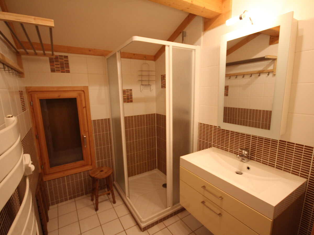Chalet Les Pierres du Chozal, 12 pers, 200m des pistes - Photo 11