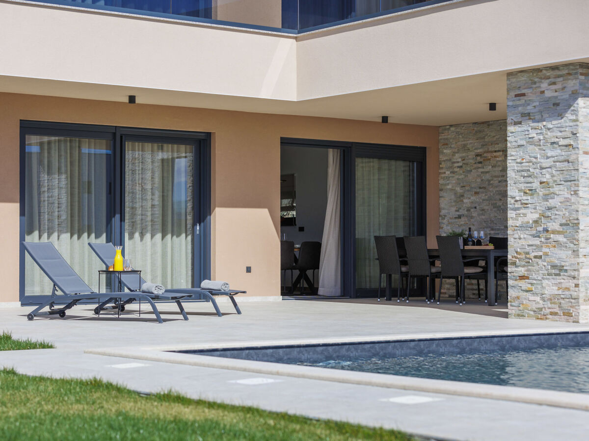 Villa Prudensia, 8 pers., piscine chauffée à Kaštelir - Photo 13