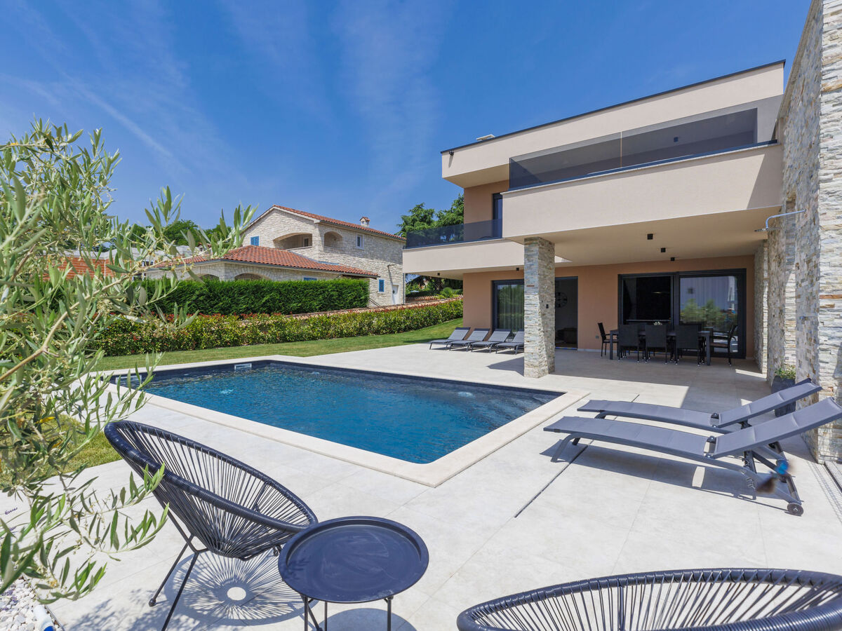 Villa Prudensia, 8 pers., piscine chauffée à Kaštelir - Photo 17
