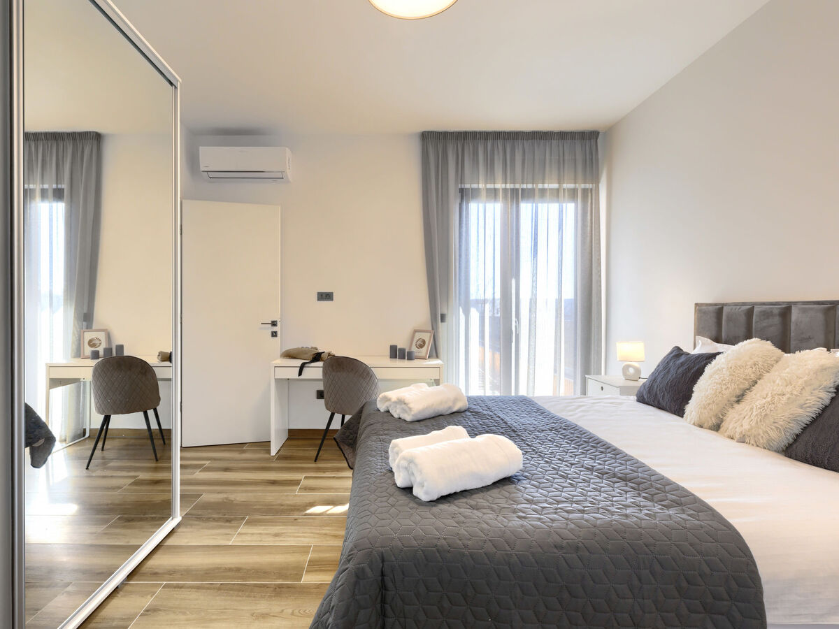 Villa Prudensia, 8 pers., piscine chauffée à Kaštelir - Photo 31