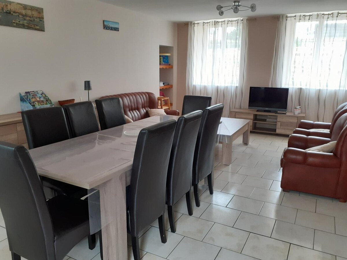 Presbytère avec jardin clos et barbecue à Saint-Jacques-de-Néhou - Photo 2