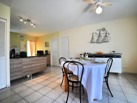 Maison Le Riveau à Dolus-d'Oléron, jardin et terrasse 25 m² : photo 10