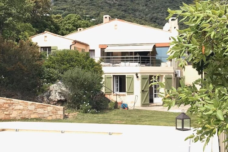 Stella Maris – Maison 12 pers. avec piscine à Cavalaire - Photo 1