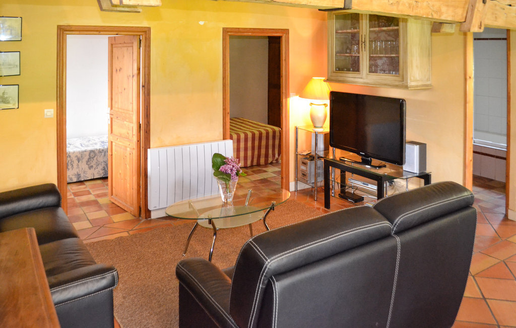 Maison 3 chambres avec jardin de 300 m² à Coutras - Photo 3