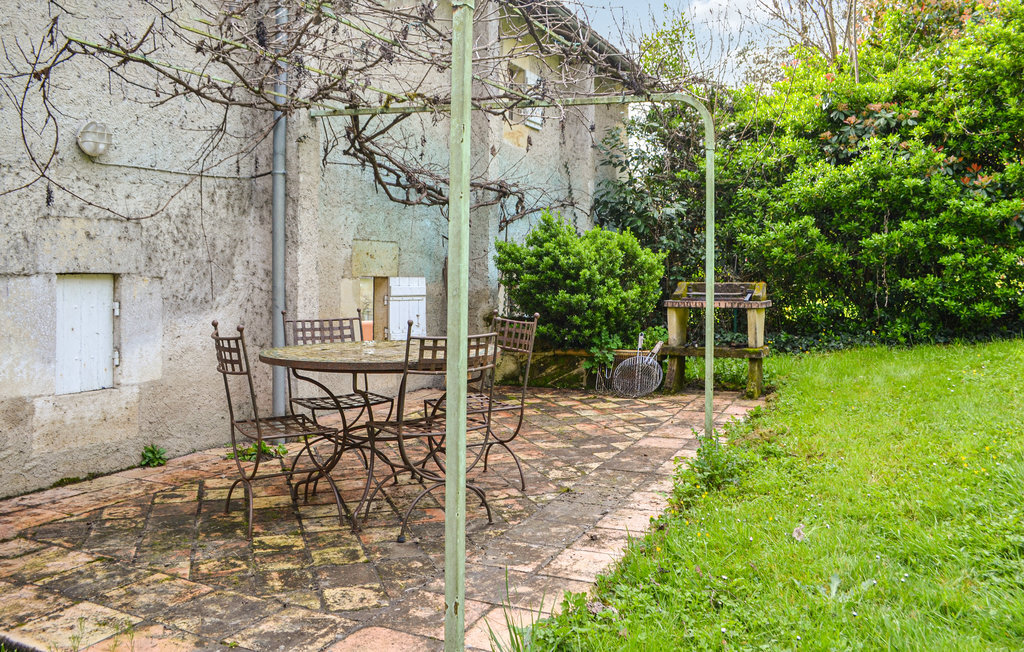 Maison 3 chambres avec jardin de 300 m² à Coutras - Photo 15