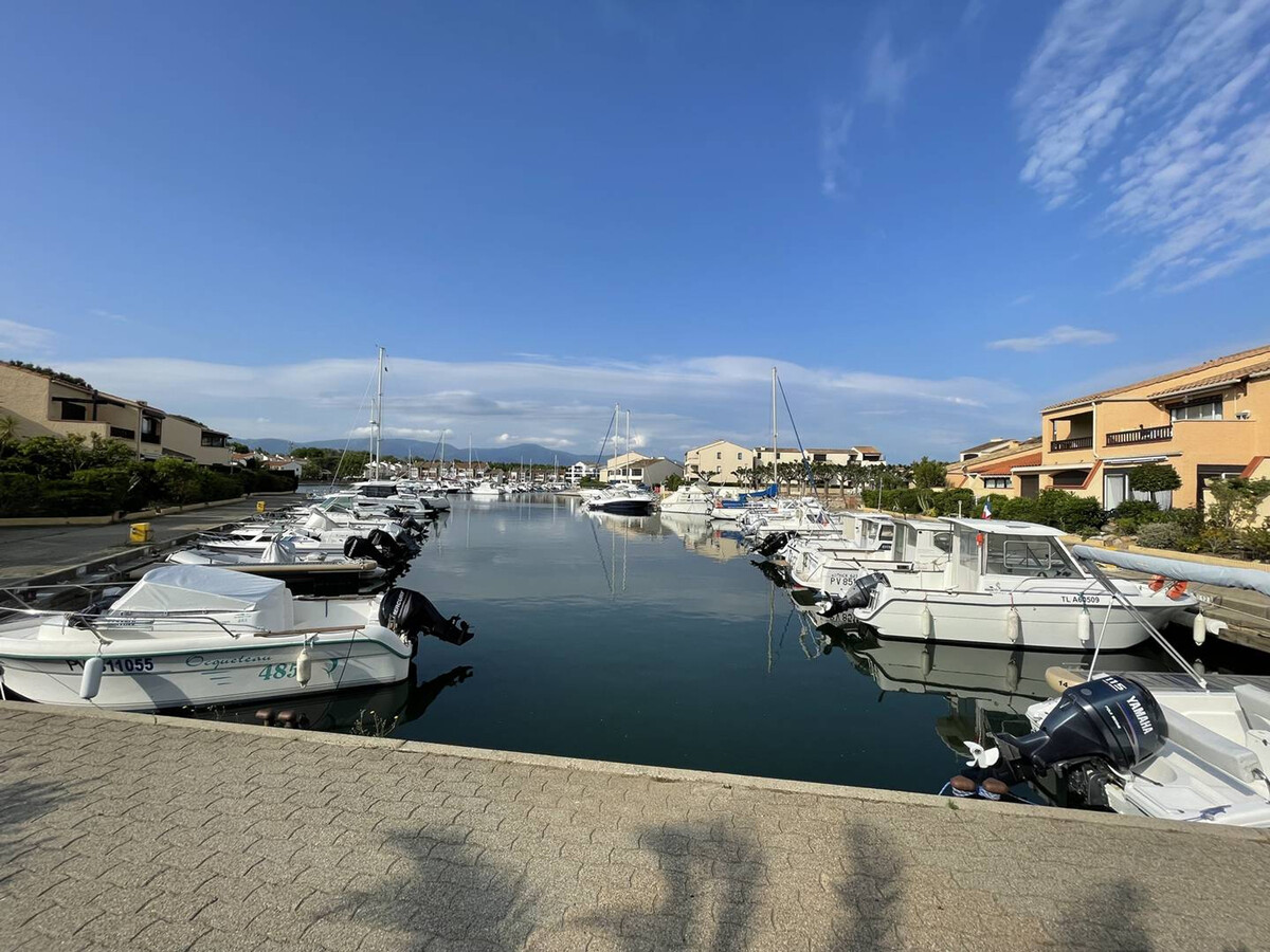 Studio cabine mezzanine avec terrasse vue marina – Saint-Cyprien - Photo 4