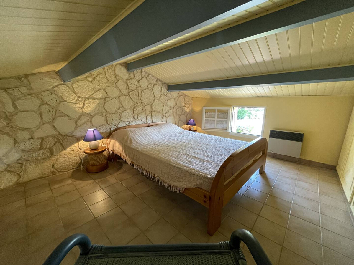 Studio cabine mezzanine avec terrasse vue marina – Saint-Cyprien - Photo 10