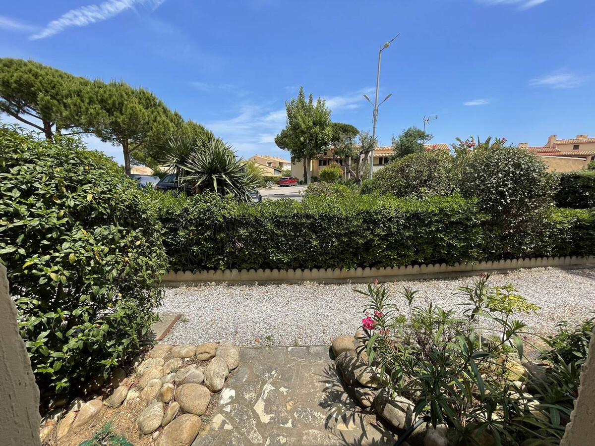Studio cabine mezzanine avec terrasse vue marina – Saint-Cyprien - Photo 17