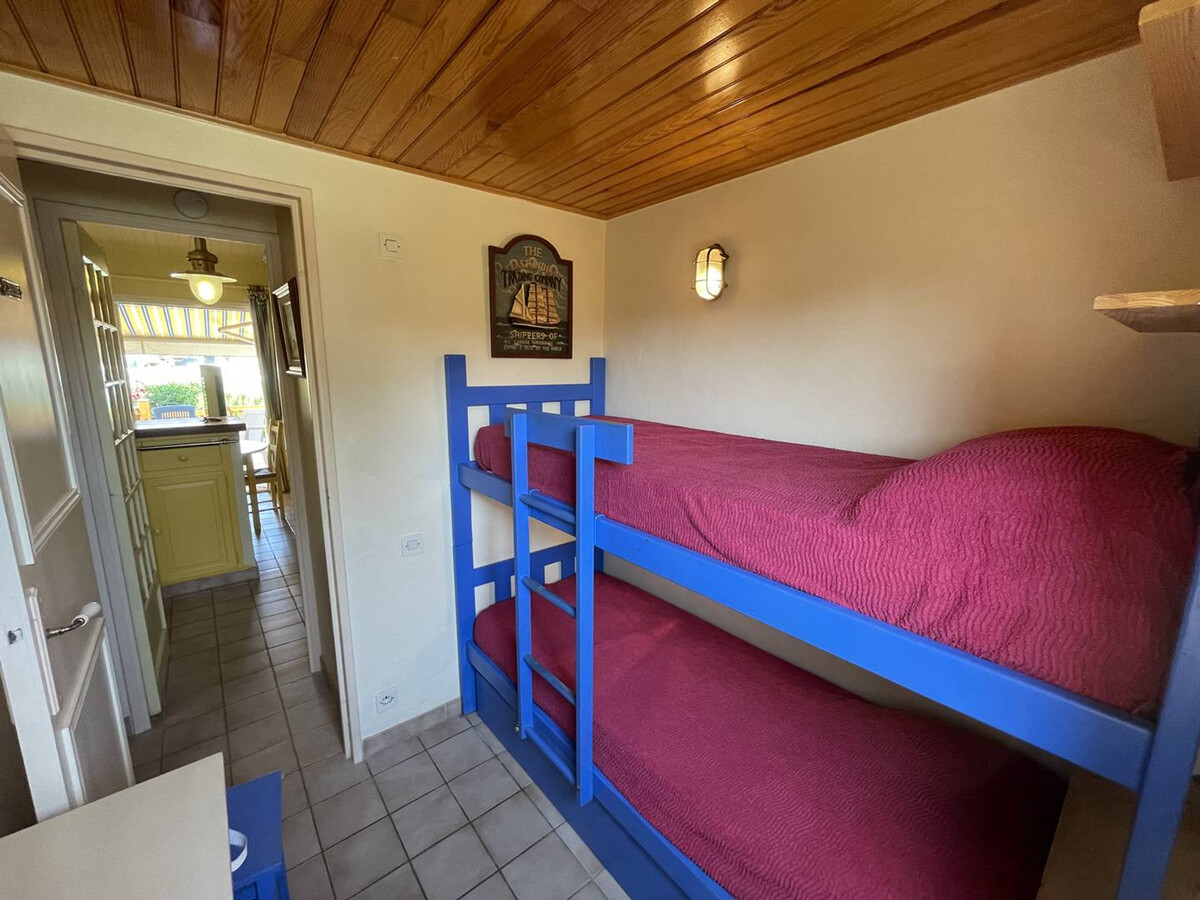 Studio cabine mezzanine avec terrasse vue marina – Saint-Cyprien - Photo 18