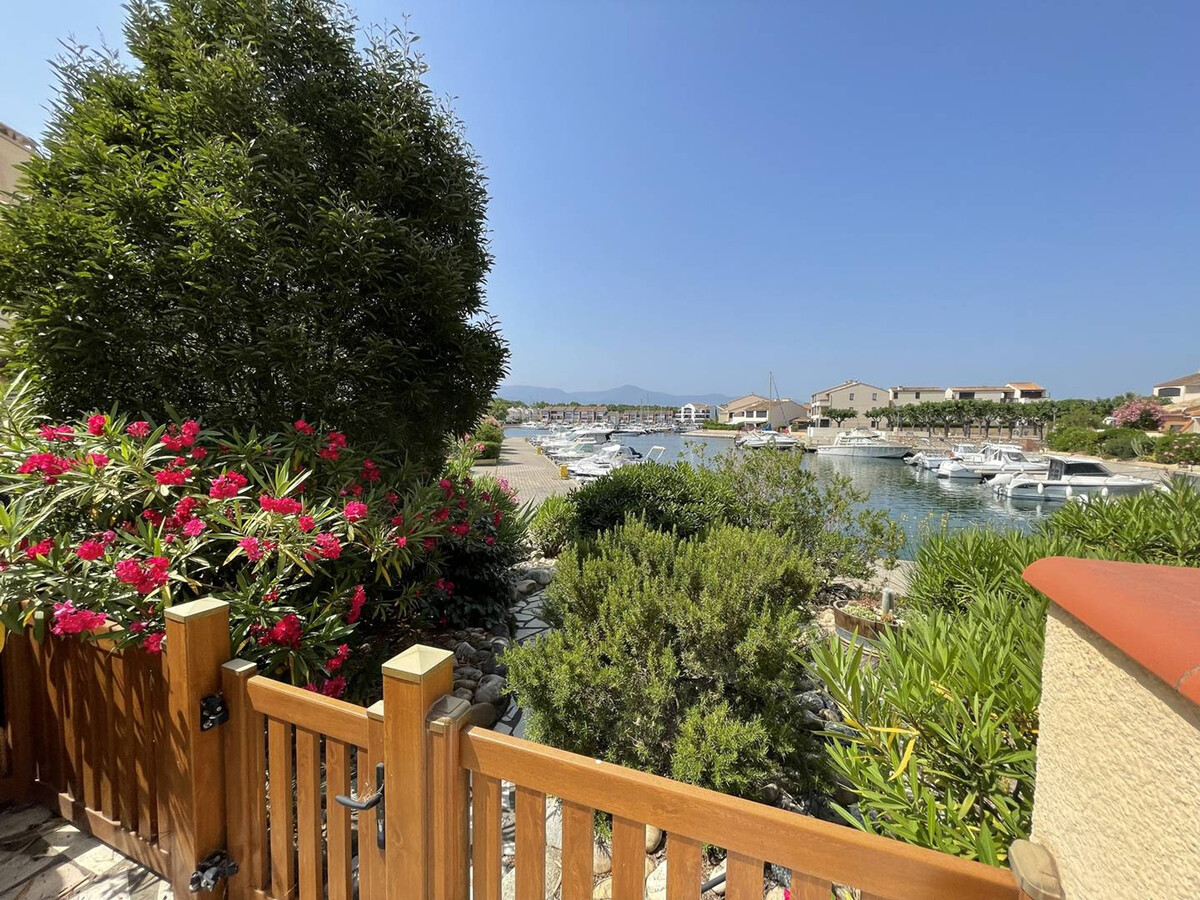 Studio cabine mezzanine avec terrasse vue marina – Saint-Cyprien - Photo 22