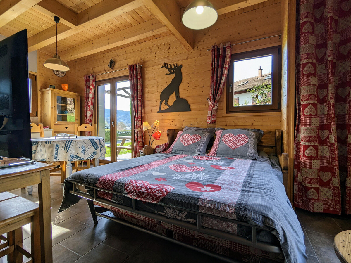 Le Petit Ménestrel : chalet neuf Gérardmer, vue vallée - Photo 12