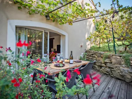 La Grande Pinède : maison avec piscine chauffée à Faucon : photo 5