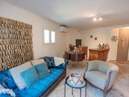 La Grande Pinède : maison avec piscine chauffée à Faucon : photo 6
