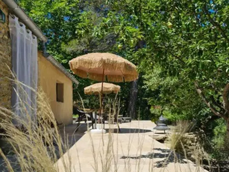 La Grande Pinède : maison avec piscine chauffée à Faucon : photo 37