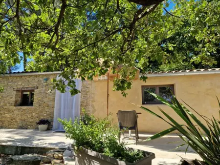 La Grande Pinède : maison avec piscine chauffée à Faucon : photo 38