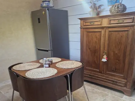 La Grande Pinède : maison avec piscine chauffée à Faucon : photo 45
