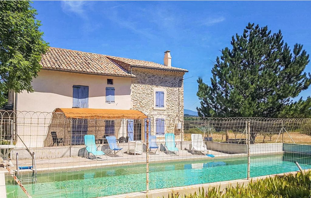 Maison en pierre avec piscine privée à Malaucène - Photo 1