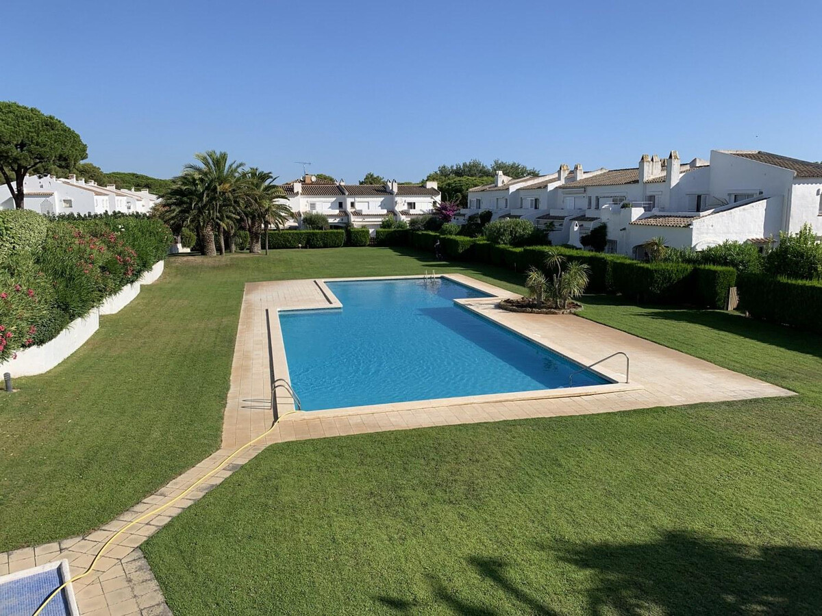 Maison à Pals avec Jardin Privé, Piscine Communautaire et WIFI, à 1,5 km de la Plage - Photo 1