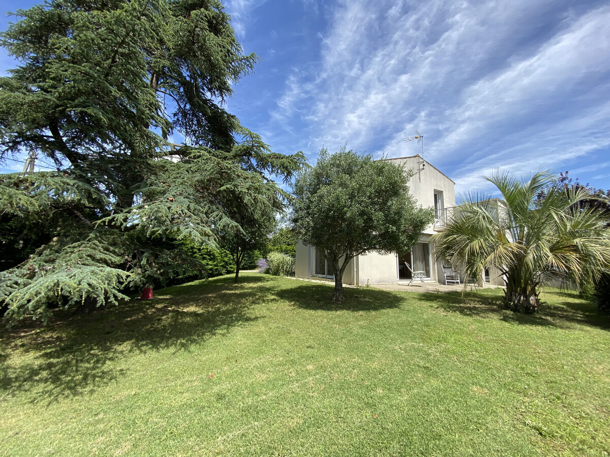 Maison 140 m² Fouras, 3 chambres, jardin 800 m² - Photo 1