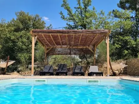 La Petite Pinède, maison avec piscine chauffée à Faucon : photo 2