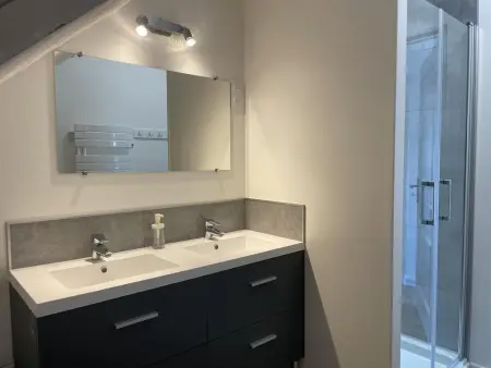 Gîte en nature, terrasse, climatisation, pour 6 personnes - Photo 5