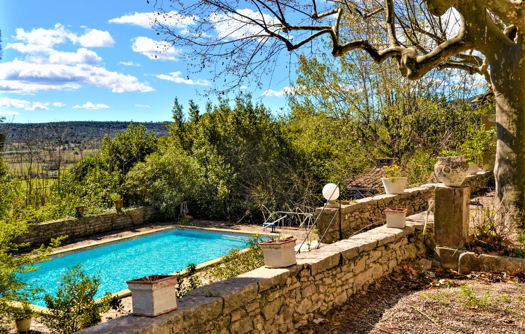 Maison du 16e siècle avec piscine à St-Hippolyte-du-Fort - Photo 2