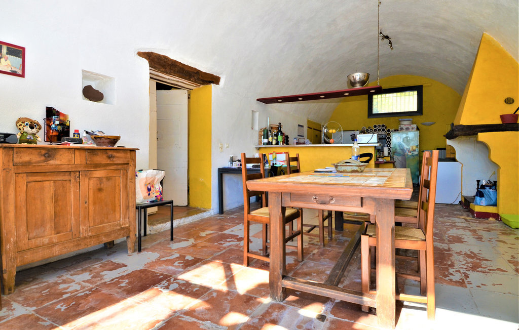Maison du 16e siècle avec piscine à St-Hippolyte-du-Fort - Photo 5