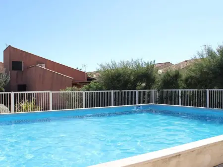 Location maison à Gruissan, Pavillon 3 pièces avec mezzanine, piscine, proche plage du Grazel - 5 couchages, parking, véranda