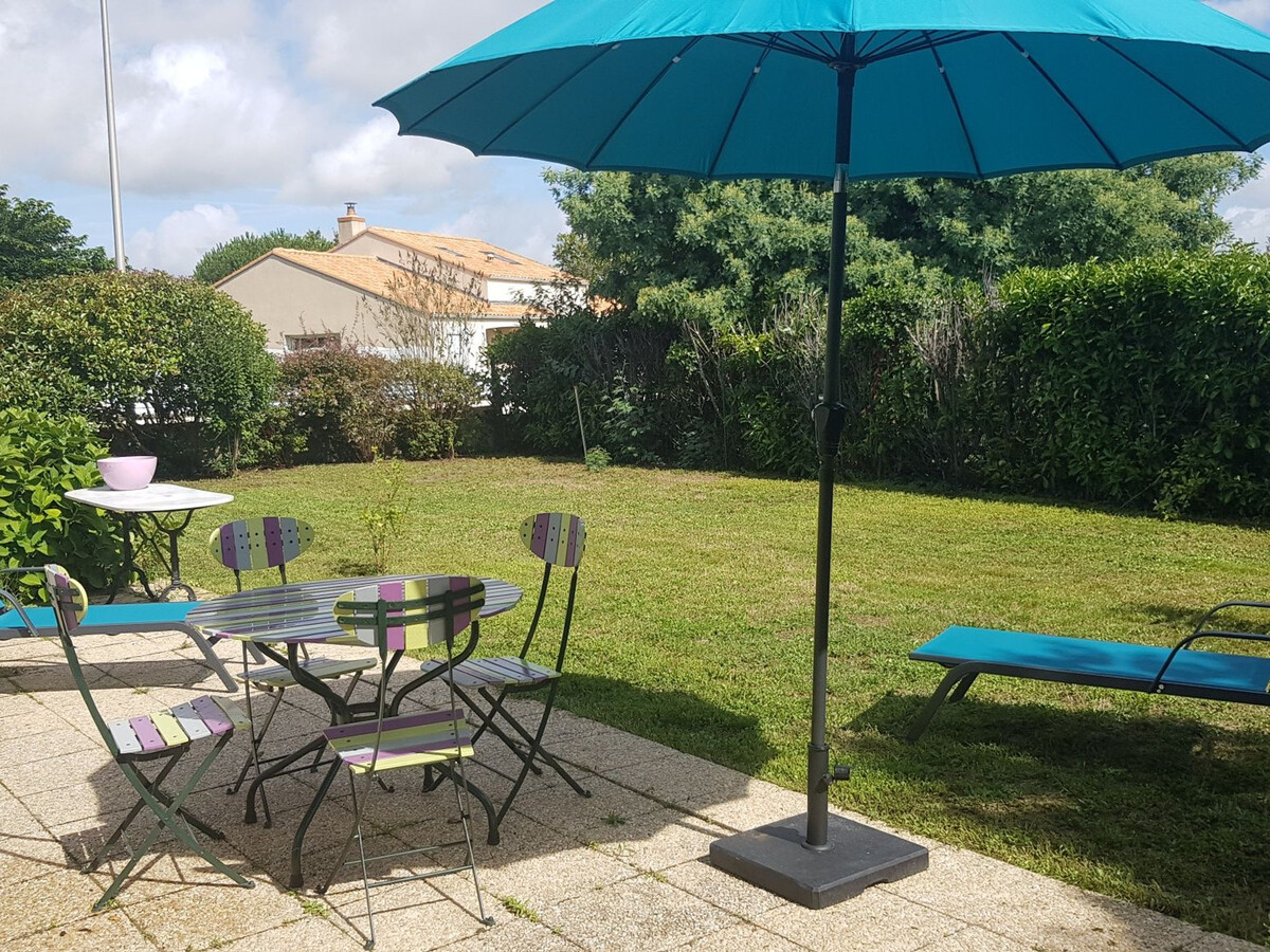 Gîte plain-pied 4 pers. Saint-Hilaire-de-Chaléons, jardin 400m² - Photo 2