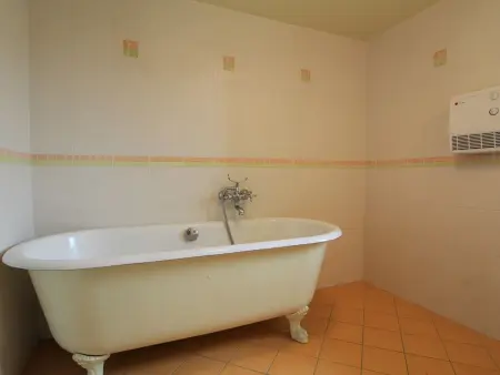 Gite familial 7 personnes avec cour de 600 m² : photo 12