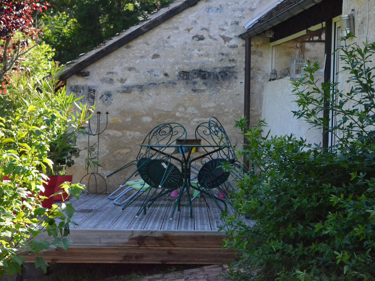 Le Petit Ajoux, gîte de charme avec piscine en Brenne - Photo 2