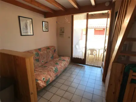 Charmante Villa T1+Cabine+Mezzanine – 4 pers, Terrasse, Parking, Proximité Commerces, Bord de Lac - Photo 3