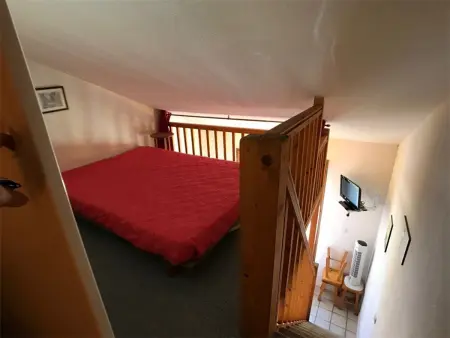 Charmante Villa T1+Cabine+Mezzanine – 4 pers, Terrasse, Parking, Proximité Commerces, Bord de Lac - Photo 5