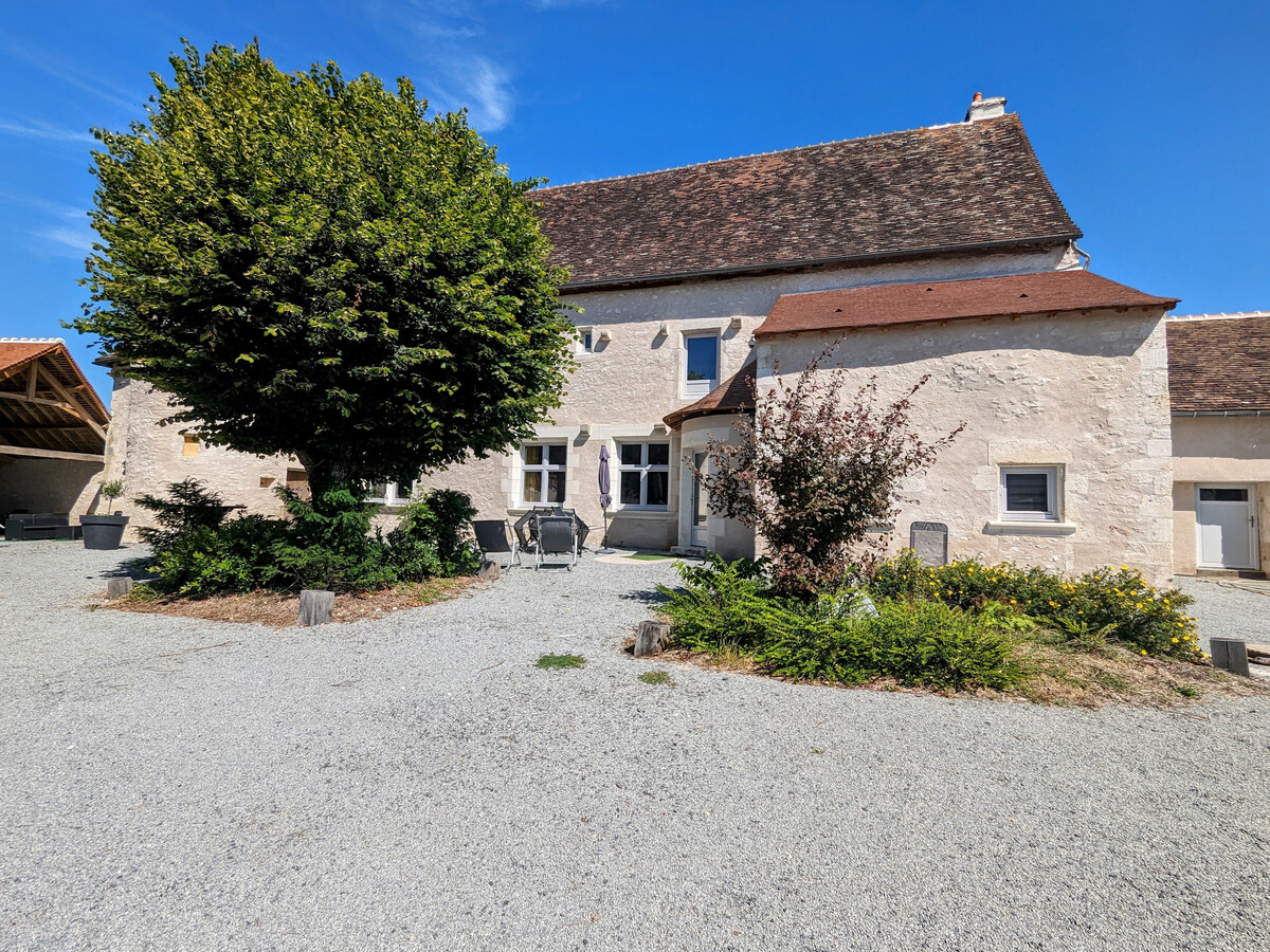 Gîte Berry 11ème siècle, étang et spa à 10 min - Photo 1