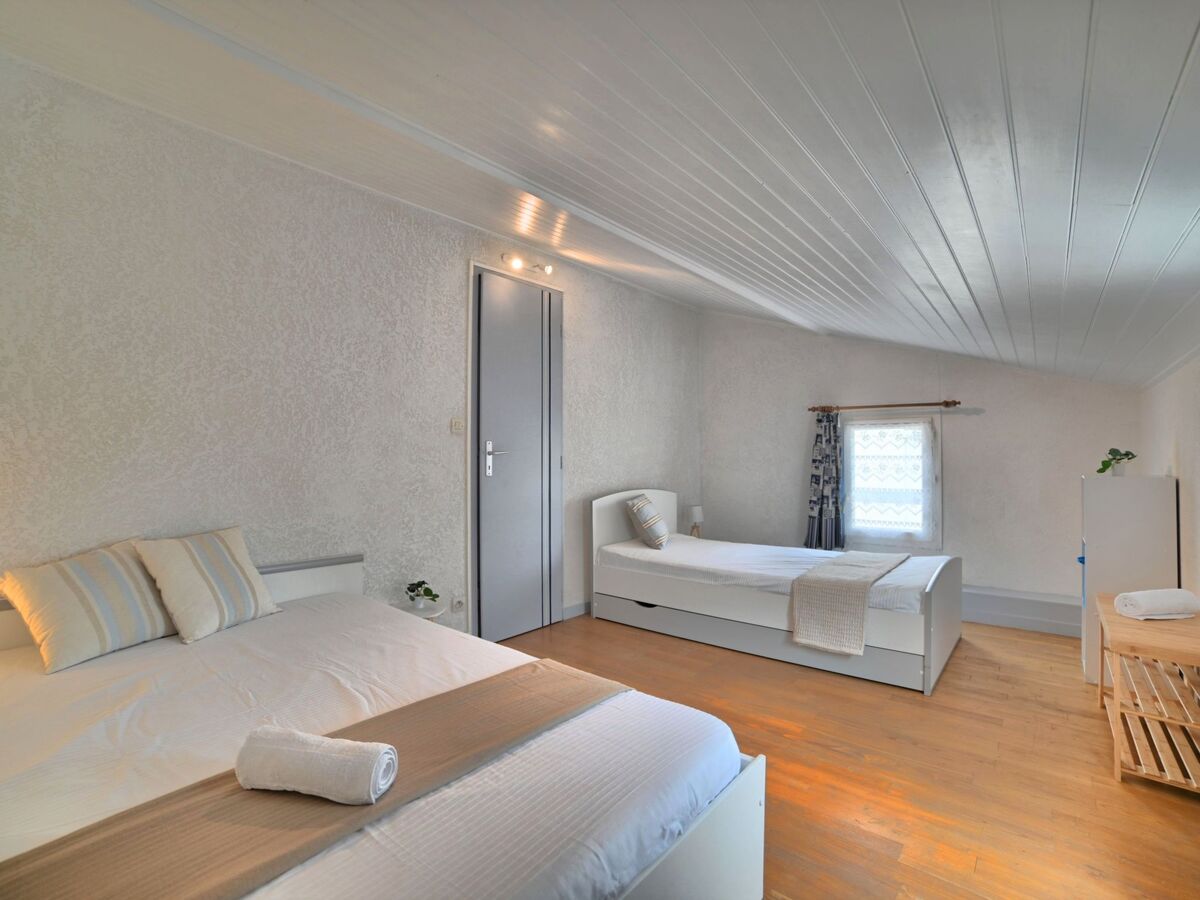Maison mitoyenne à 100 m de la plage de Perroche, Oléron - Photo 3