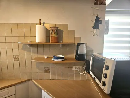 Maison 3 pièces avec mezzanine, 6 couchages, à 5 km de la plage - calme et tout confort, parking inclus - Photo 6