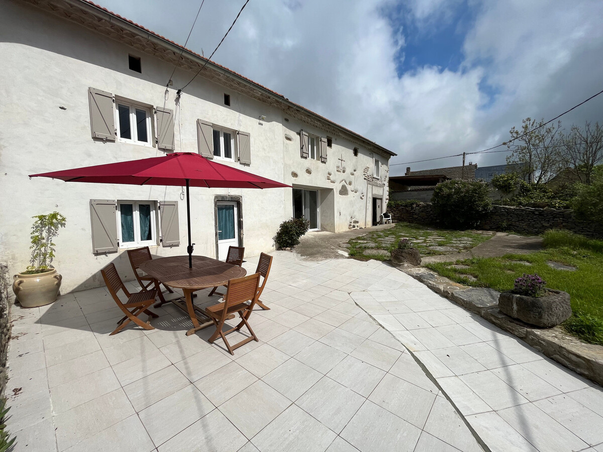 Gîte fermier rénové 6 pers. à Autrac, terrasse et poêle - Photo 1