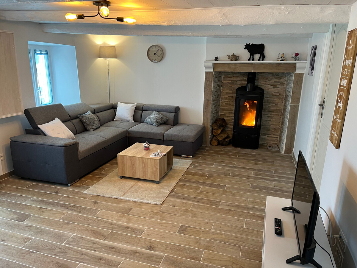 Gîte fermier rénové 6 pers. à Autrac, terrasse et poêle - Photo 4