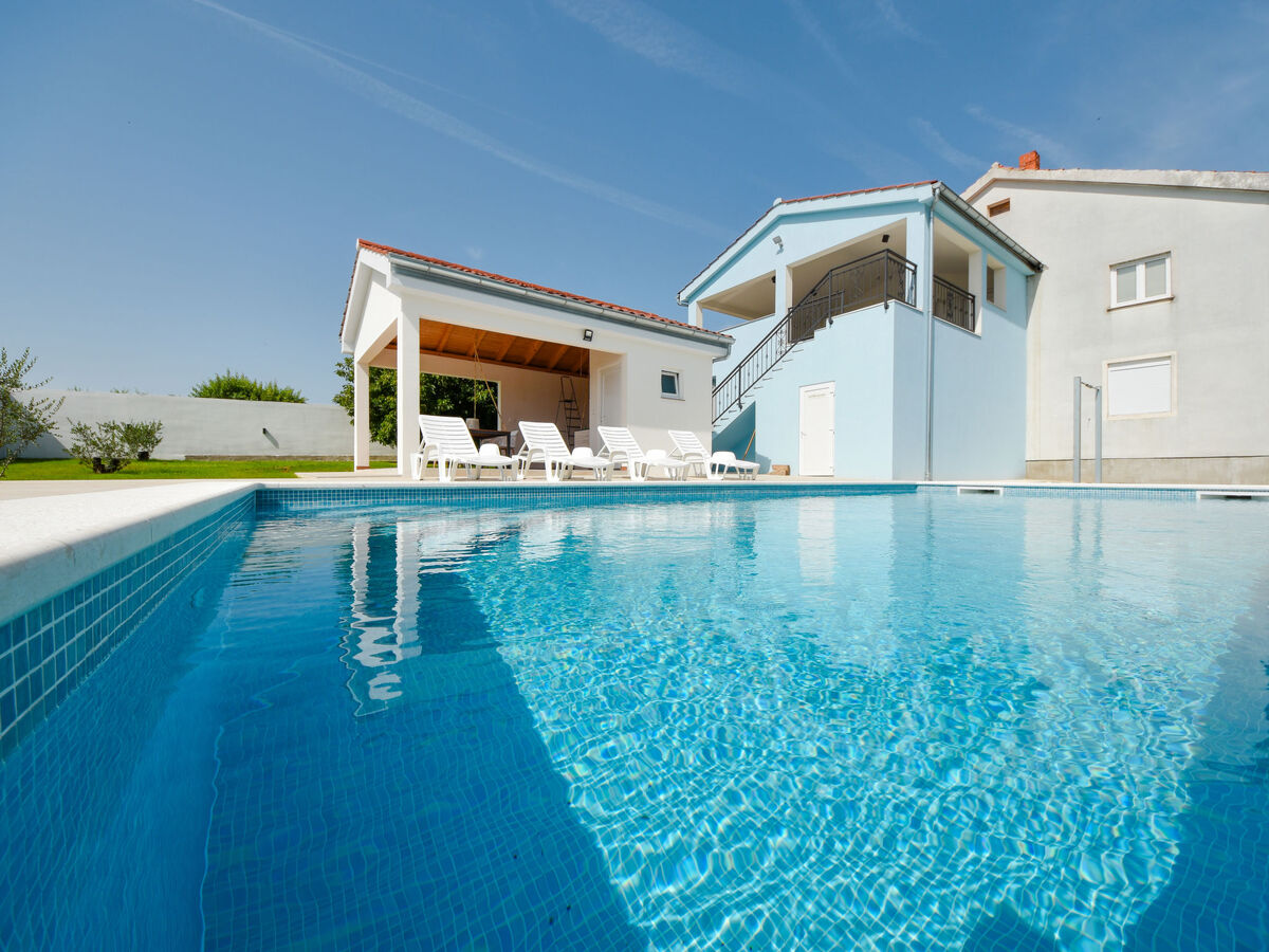 Maison Elena avec piscine privée à Novigrad - Photo 5