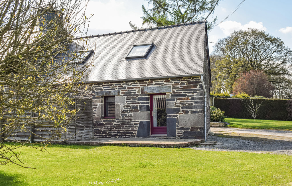 Maison en pierre Gouarec, 2 chambres et terrasse - Photo 1