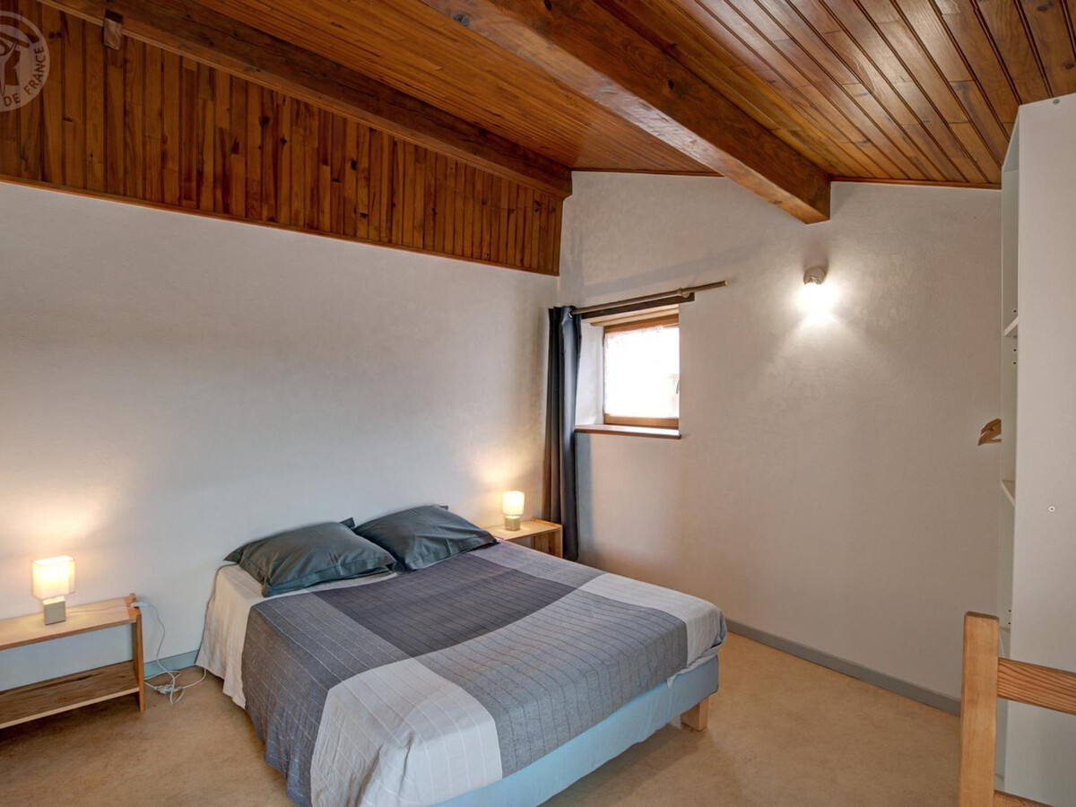 Gîte 6 pers. avec cheminée et terrain de jeux à Saint-Médard - Photo 11