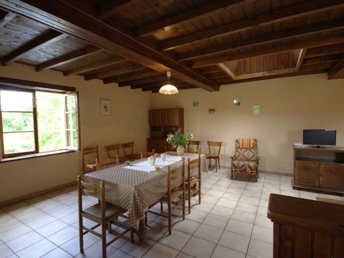 Gîte 6 pers. avec jeux extérieurs à Saint-Médard-en-Forez - Photo 2