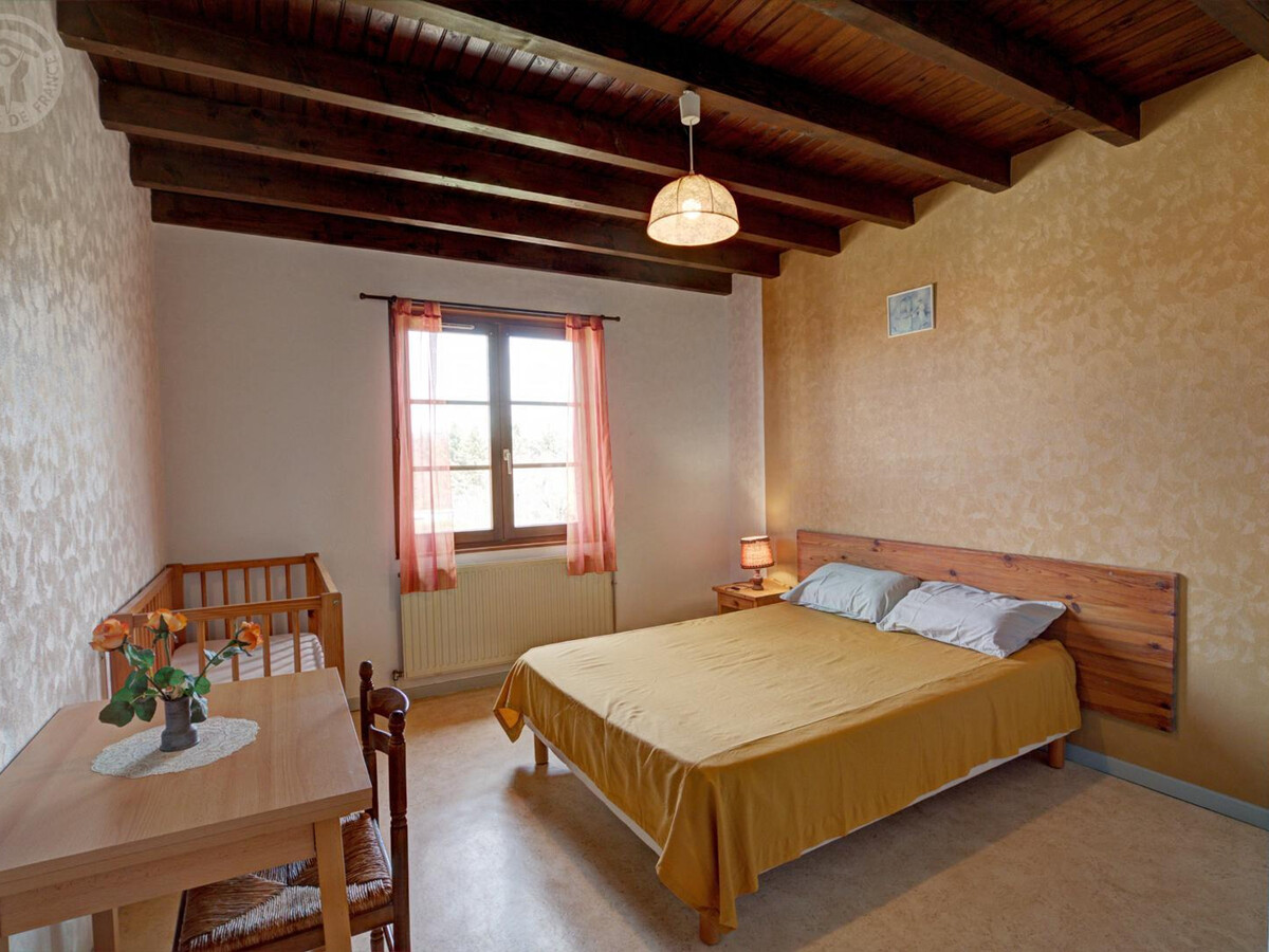 Gîte 6 pers. avec jeux extérieurs à Saint-Médard-en-Forez - Photo 7