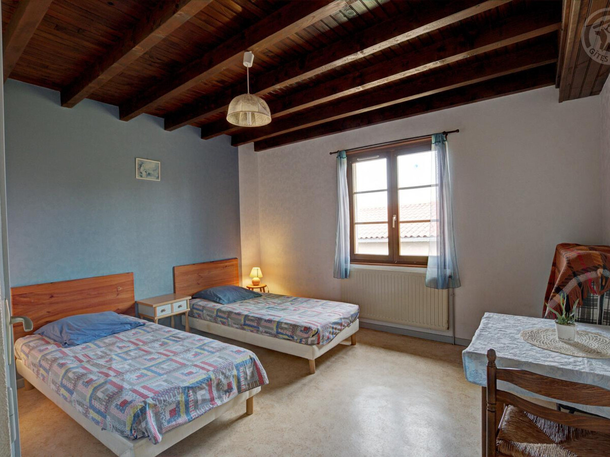 Gîte 6 pers. avec jeux extérieurs à Saint-Médard-en-Forez - Photo 8