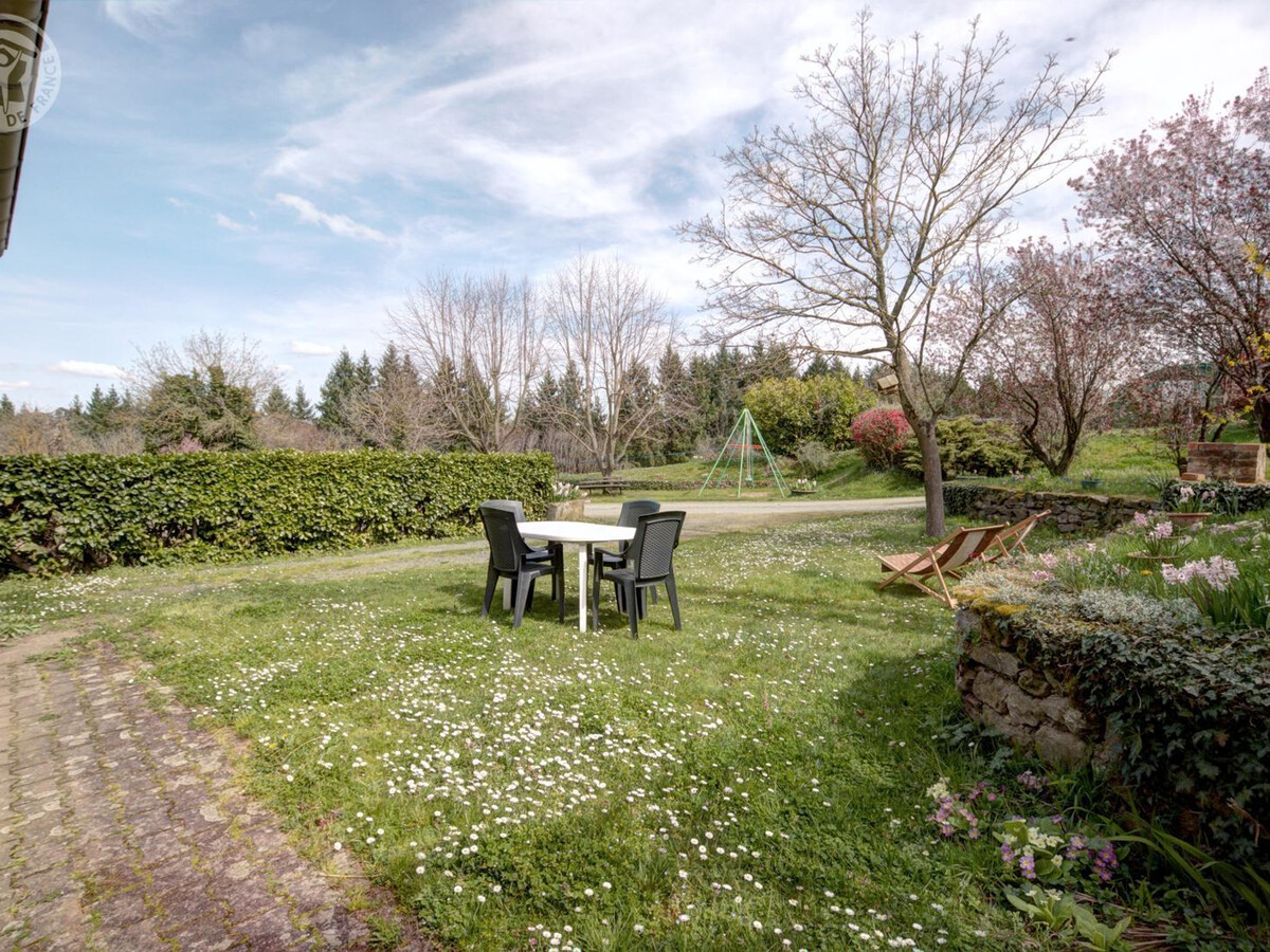 Gîte 65 m² cheminée, terrasse 100 m² et jeux - Photo 2
