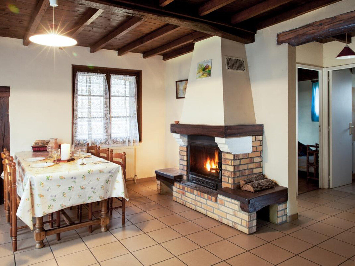 Gîte 65 m² cheminée, terrasse 100 m² et jeux - Photo 3