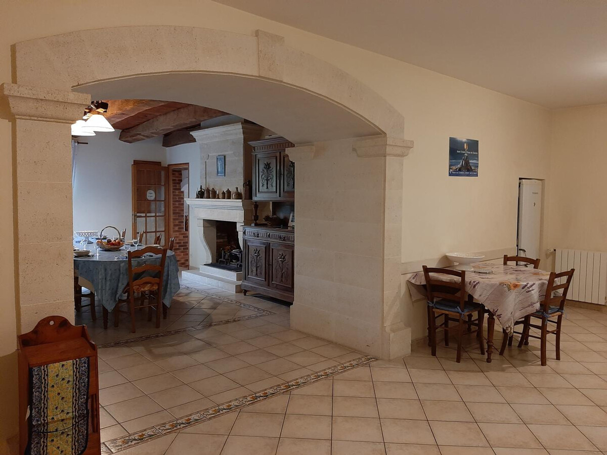 Gîte 9 pers. en commanderie 1717 avec jardin clos et équipements bébé - Photo 11