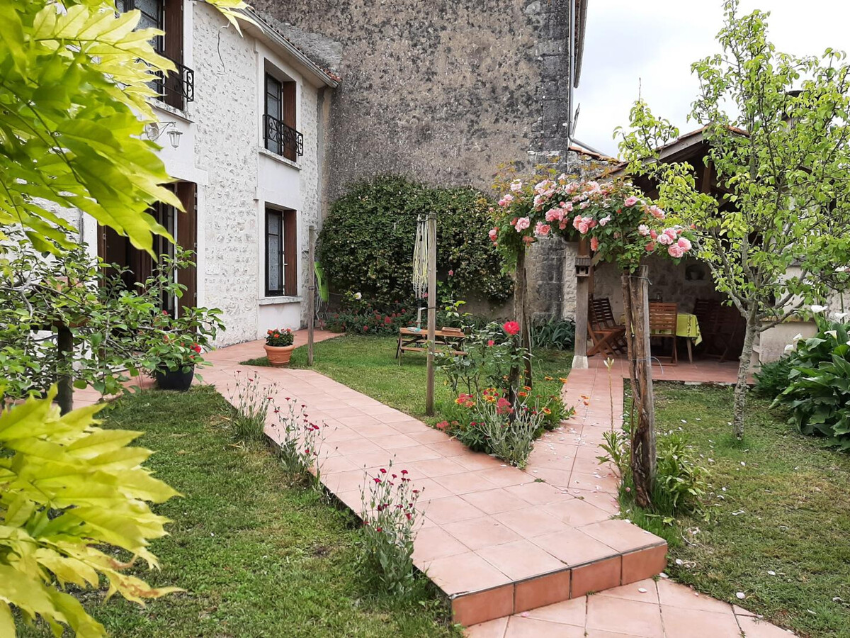 Gîte 9 pers. en commanderie 1717 avec jardin clos et équipements bébé - Photo 29