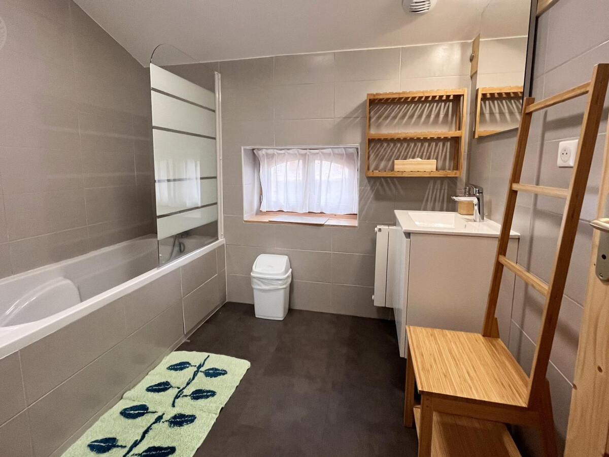 Gîte 130 m² avec étang de pêche, 17 hectares et terrasse - Photo 14